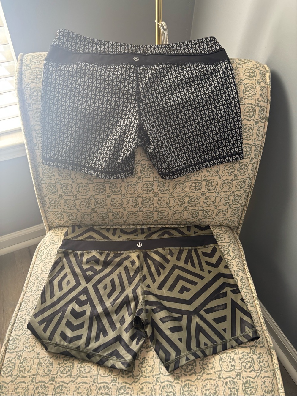 lululemon athletica Women’s Geometric Black & Olive Bike Shorts Duo